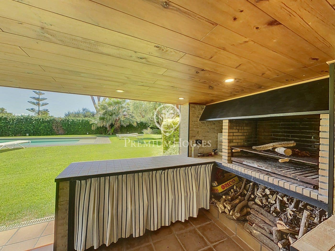 5 Zimmer Villa zu verkaufen in Sant Andreu de Llavaneres mit Pool - 1.100.000 € (Ref: 9205178)