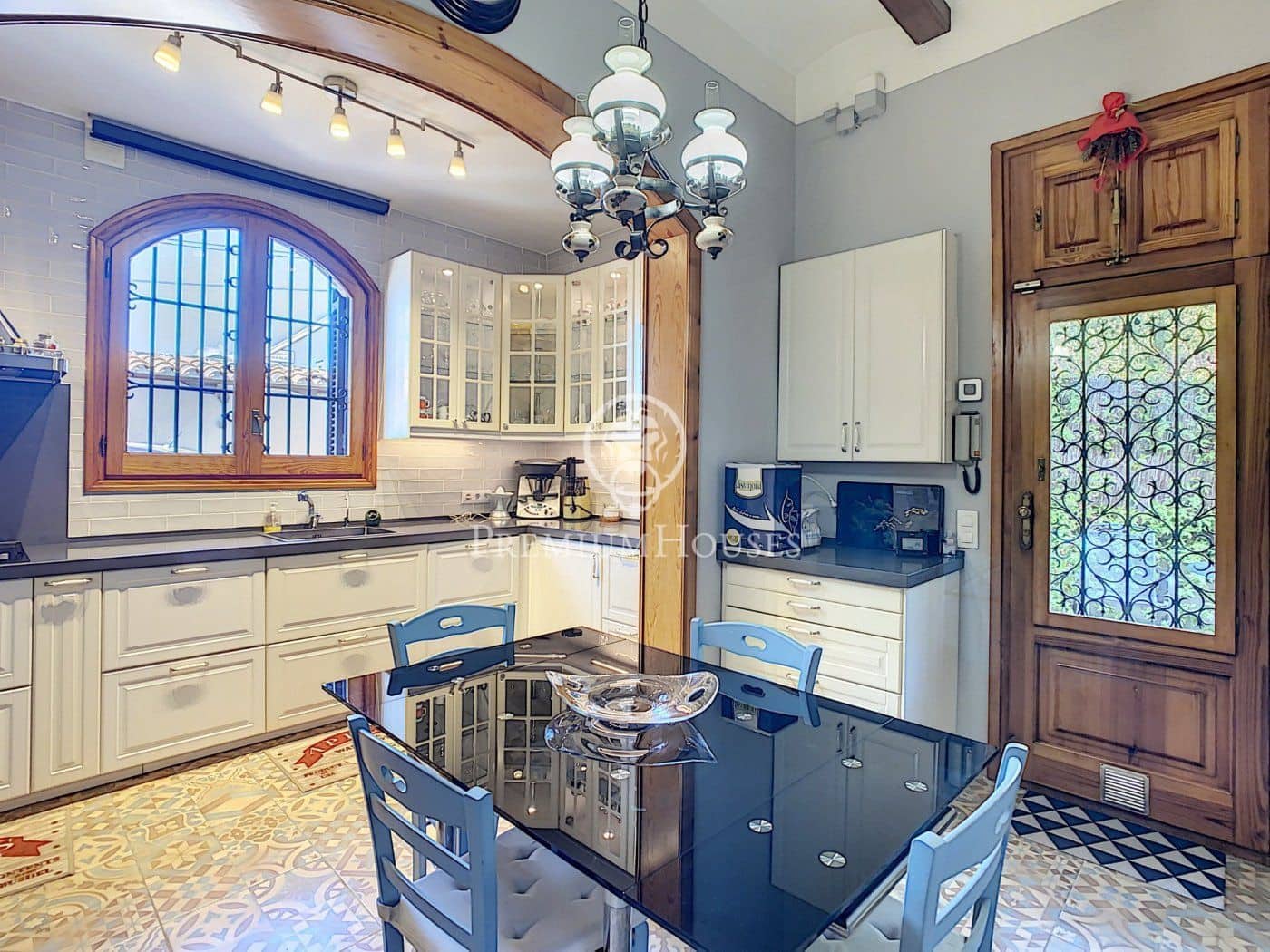 5 Zimmer Villa zu verkaufen in Sant Andreu de Llavaneres mit Pool - 1.100.000 € (Ref: 9205178)