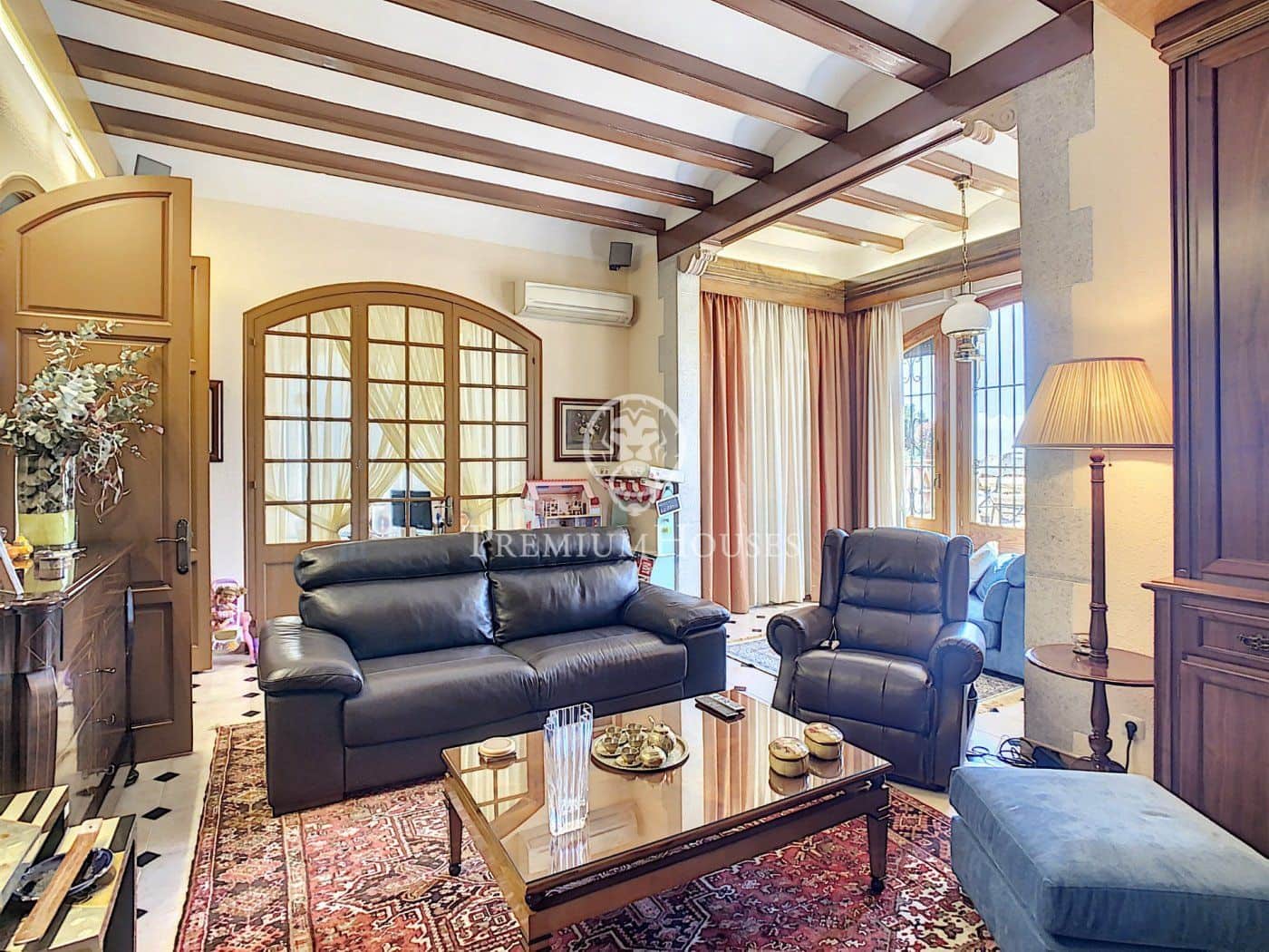 5 Zimmer Villa zu verkaufen in Sant Andreu de Llavaneres mit Pool - 1.100.000 € (Ref: 9205178)