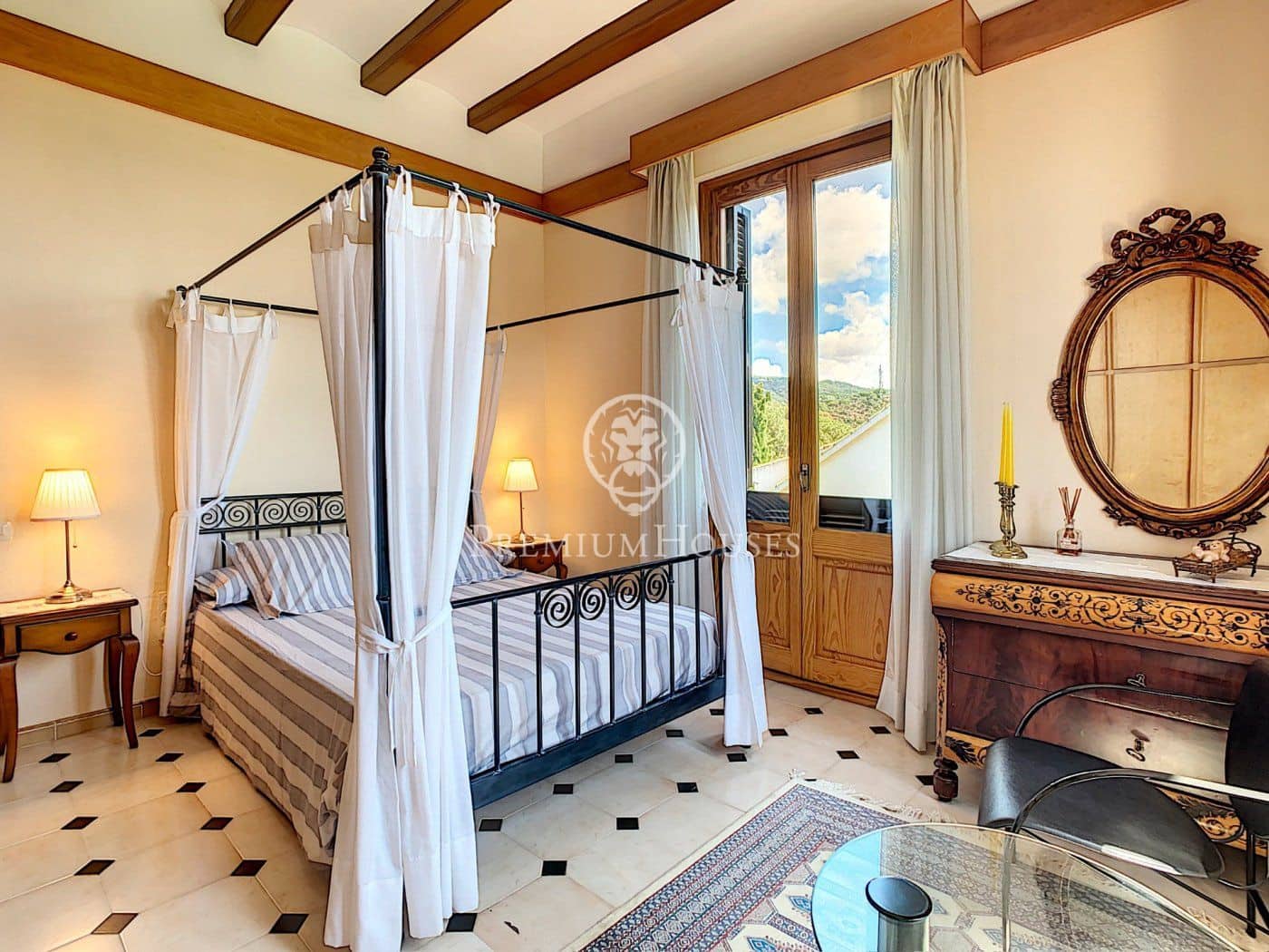 5 Zimmer Villa zu verkaufen in Sant Andreu de Llavaneres mit Pool - 1.100.000 € (Ref: 9205178)