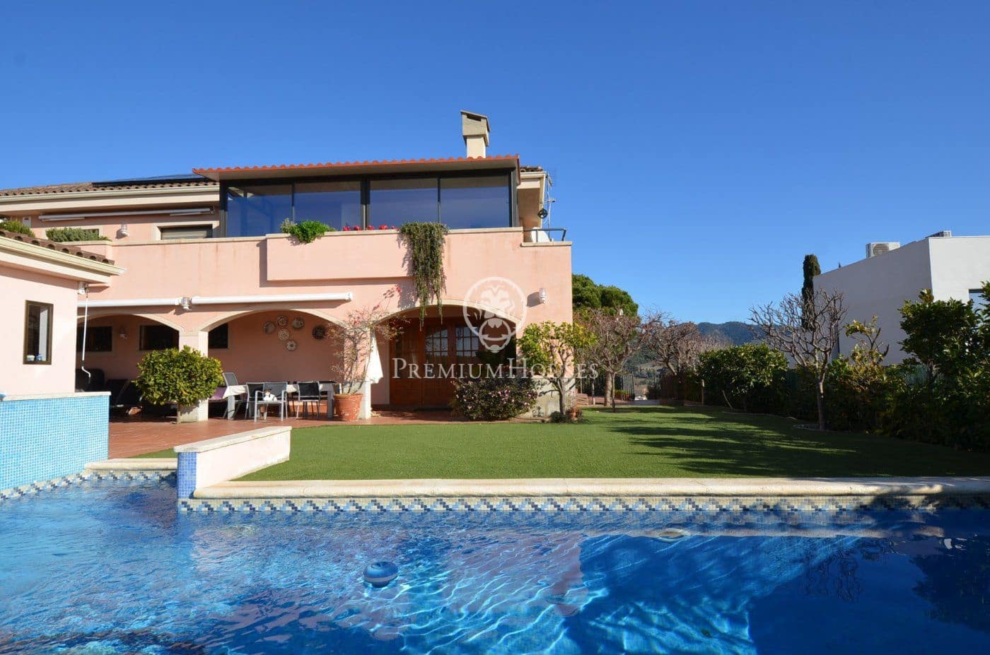 6 soveværelse Villa til salg i Alella med swimmingpool garage - € 2.900.000 (Ref: 9205182)