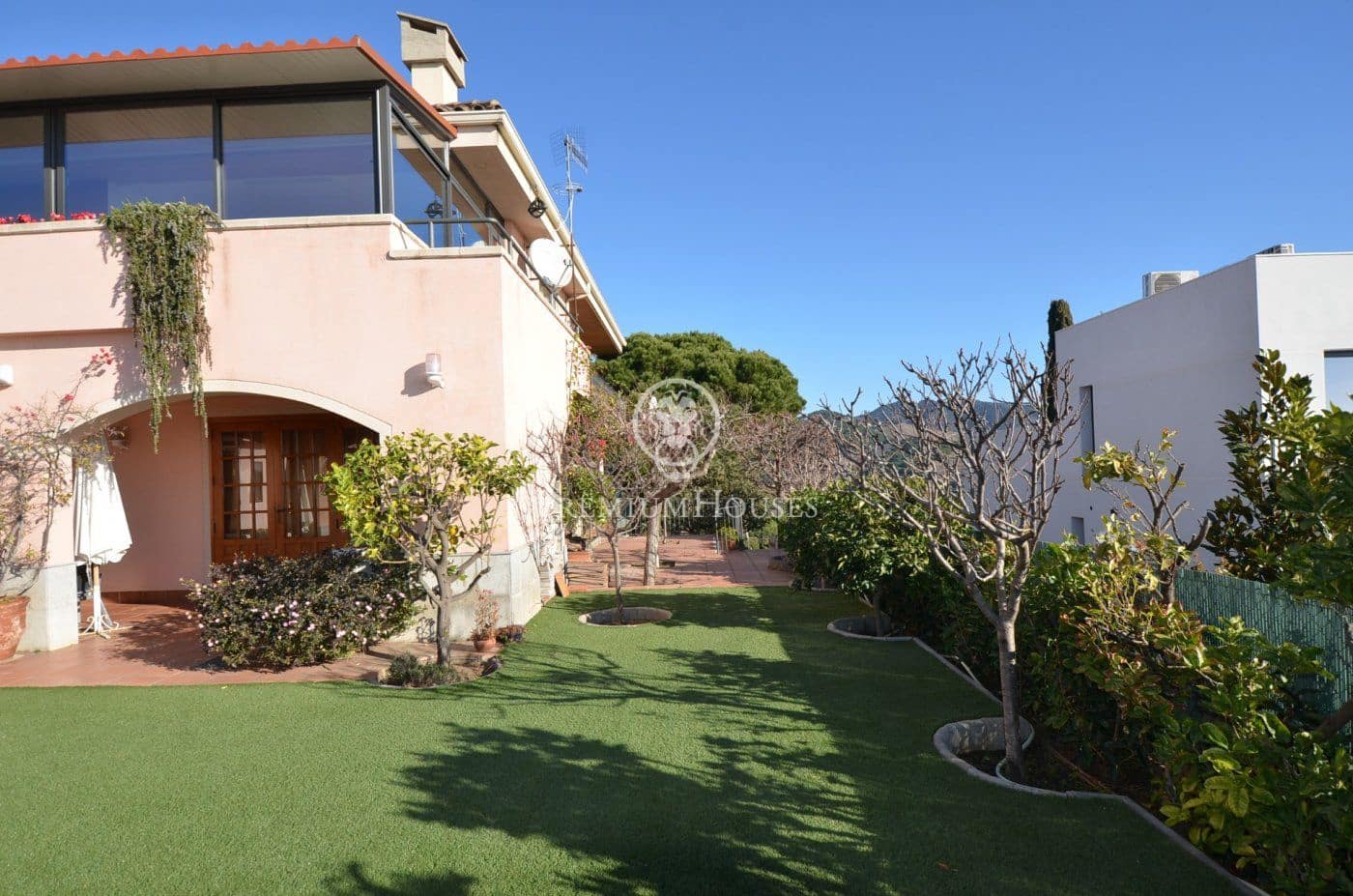 6 soveværelse Villa til salg i Alella med swimmingpool garage - € 2.900.000 (Ref: 9205182)