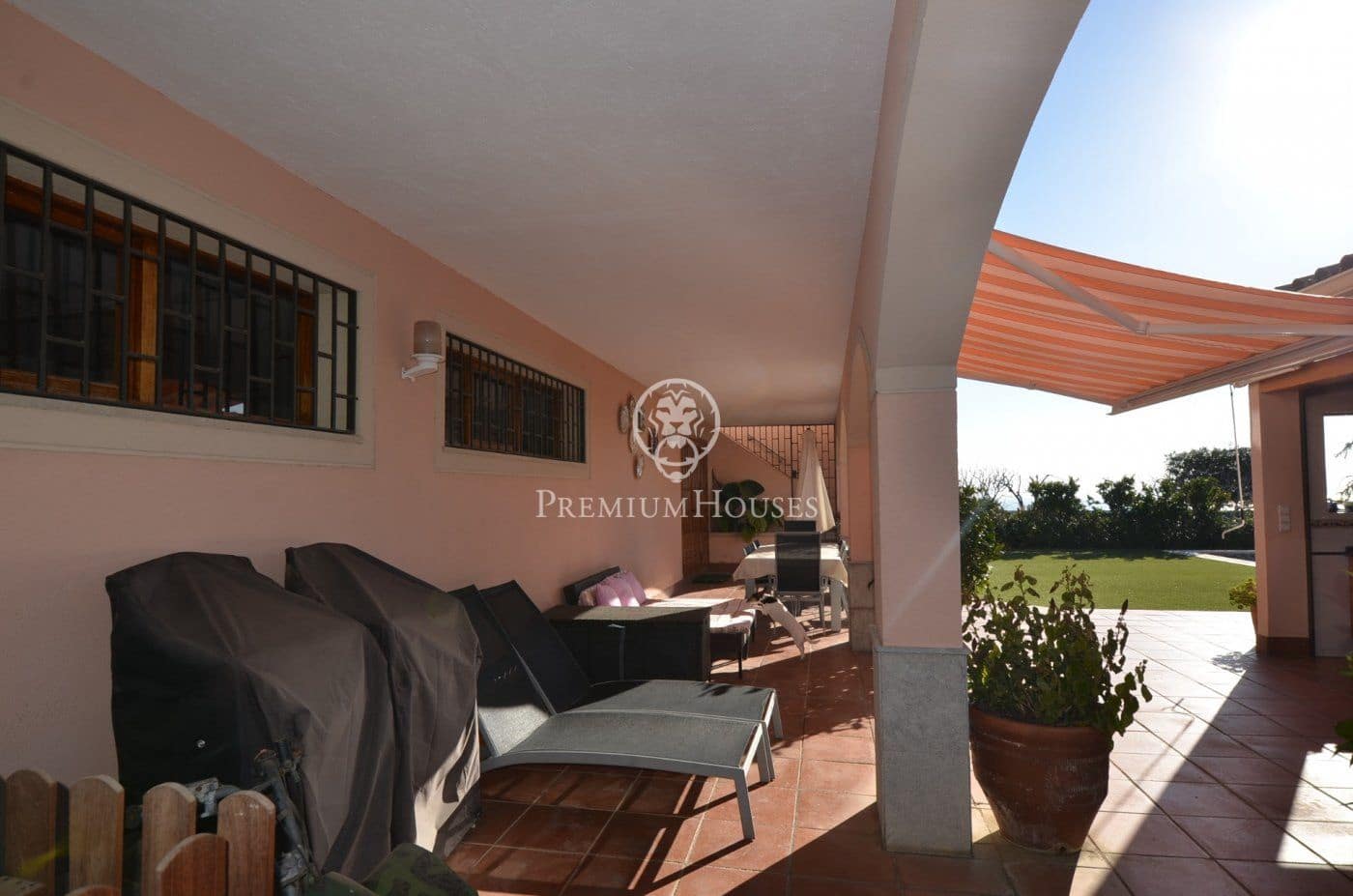 6 soveværelse Villa til salg i Alella med swimmingpool garage - € 2.900.000 (Ref: 9205182)