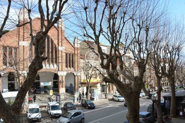 Byhus til salg i Arenys de Mar - € 675.000 (Ref: 9205184)