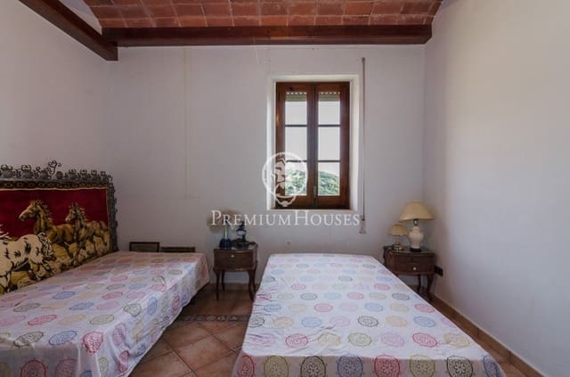 4 makuuhuone Maalaistalo myytävänä paikassa Mataró mukana 
autotalli - 1 495 000 € (Ref: 9205186)