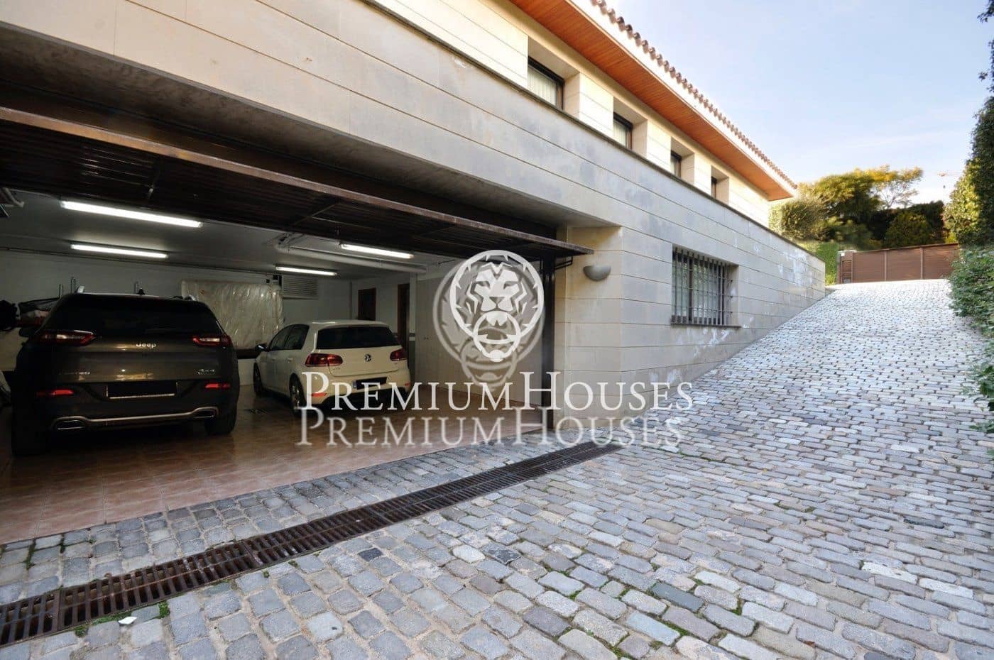 5 chambre Villa/Maison à vendre à Alella avec piscine garage - 1 980 000 € (Ref: 9205189)