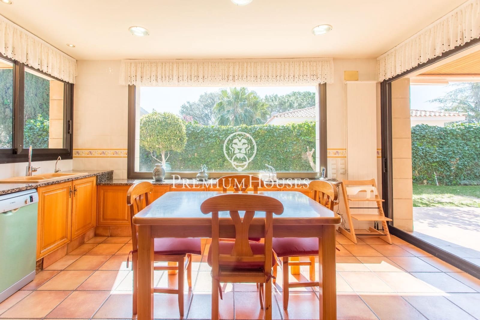 5 chambre Villa/Maison à vendre à Alella avec piscine garage - 1 980 000 € (Ref: 9205189)