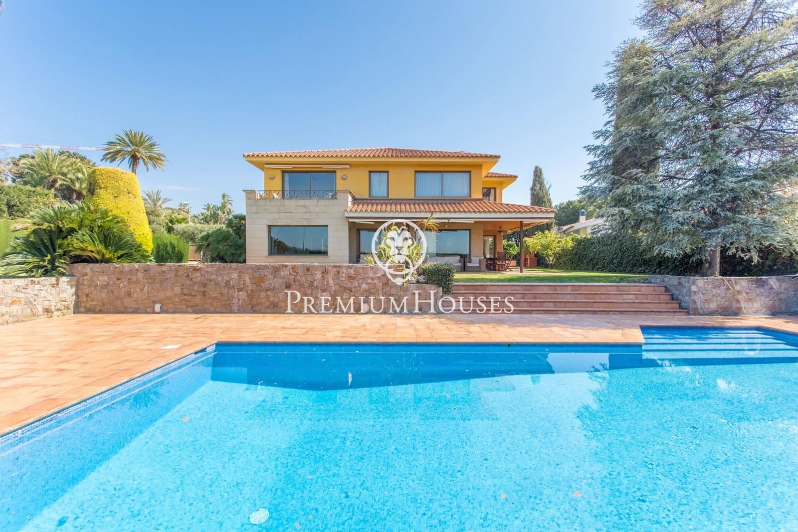5 quarto Moradia para venda em Alella com piscina garagem - 1 980 000 € (Ref: 9205189)