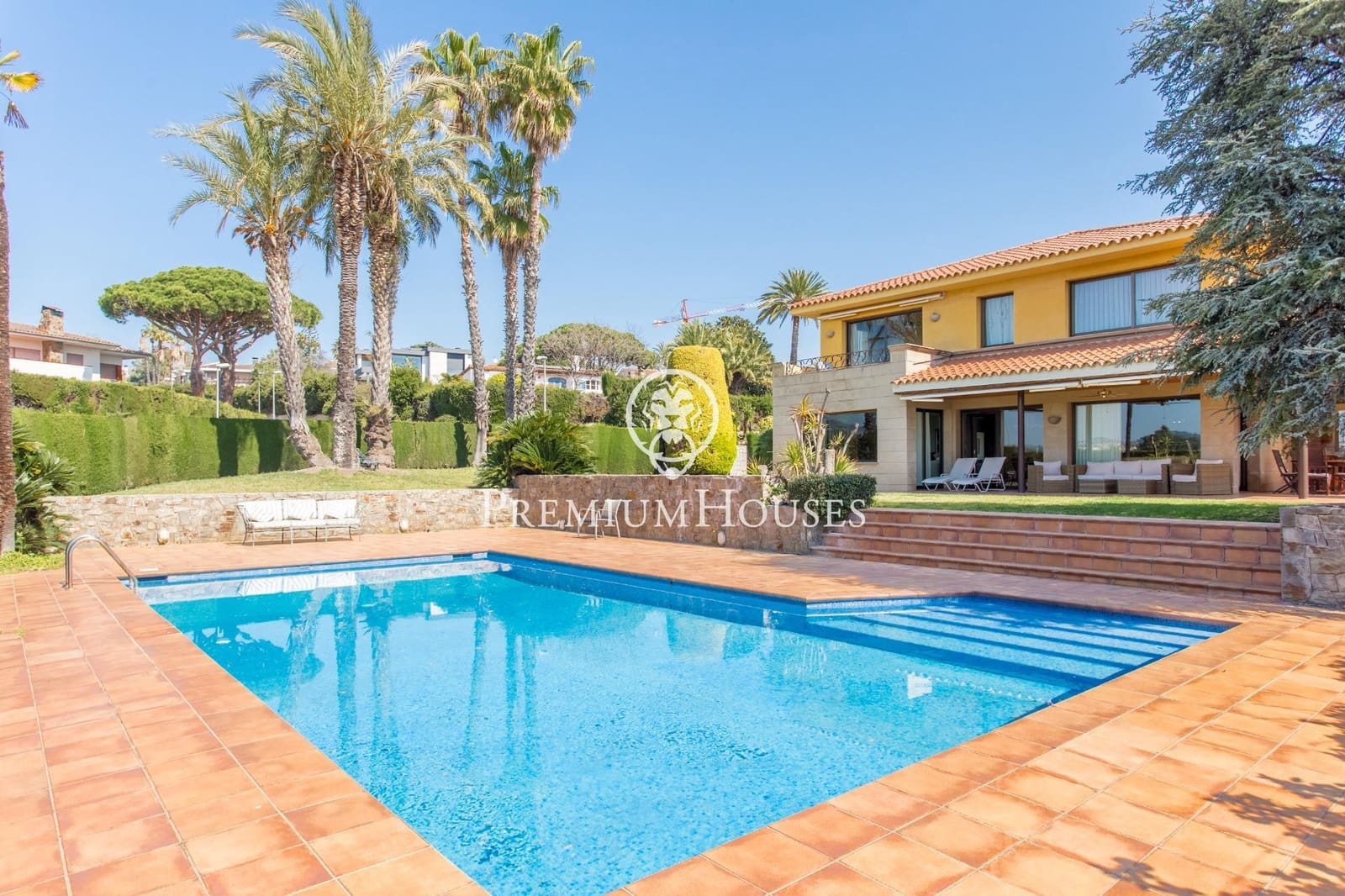 5 quarto Moradia para venda em Alella com piscina garagem - 1 980 000 € (Ref: 9205189)