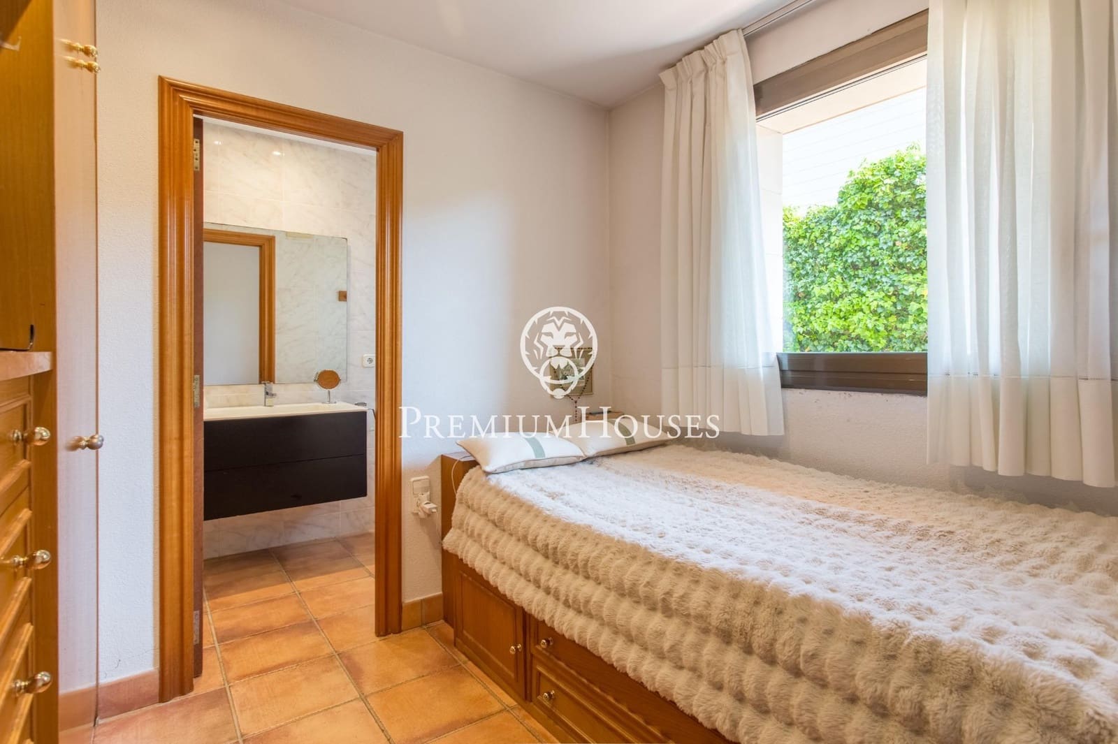5 quarto Moradia para venda em Alella com piscina garagem - 1 980 000 € (Ref: 9205189)