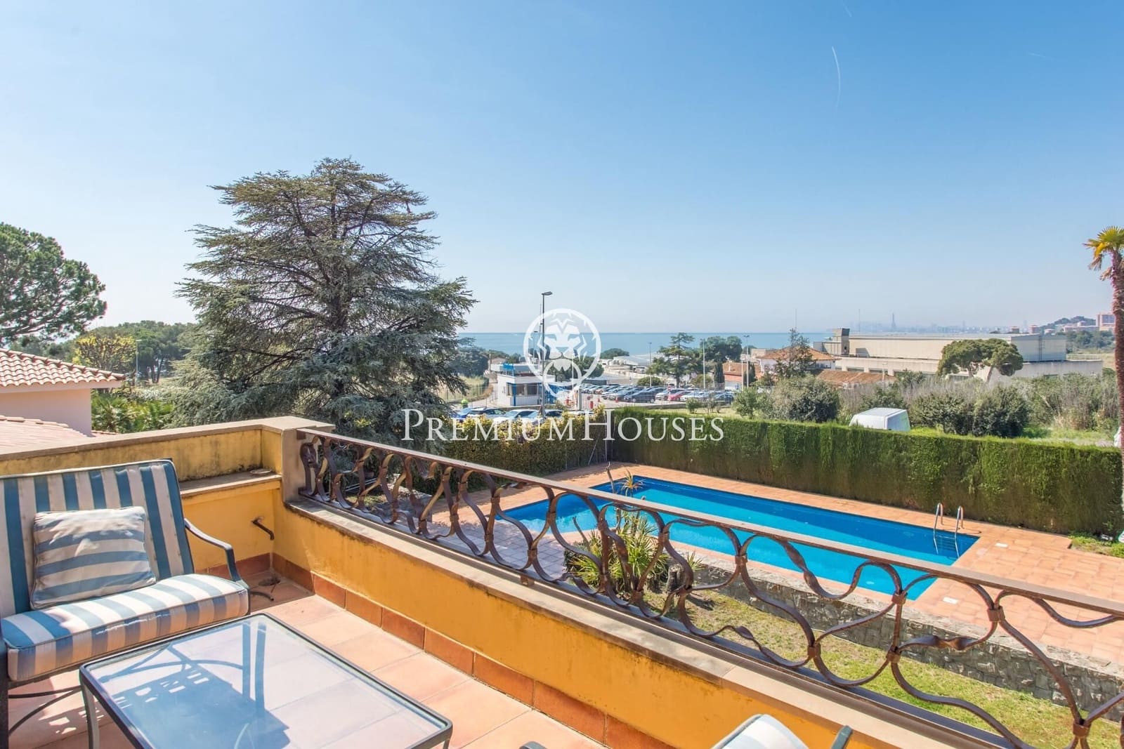 5 quarto Moradia para venda em Alella com piscina garagem - 1 980 000 € (Ref: 9205189)