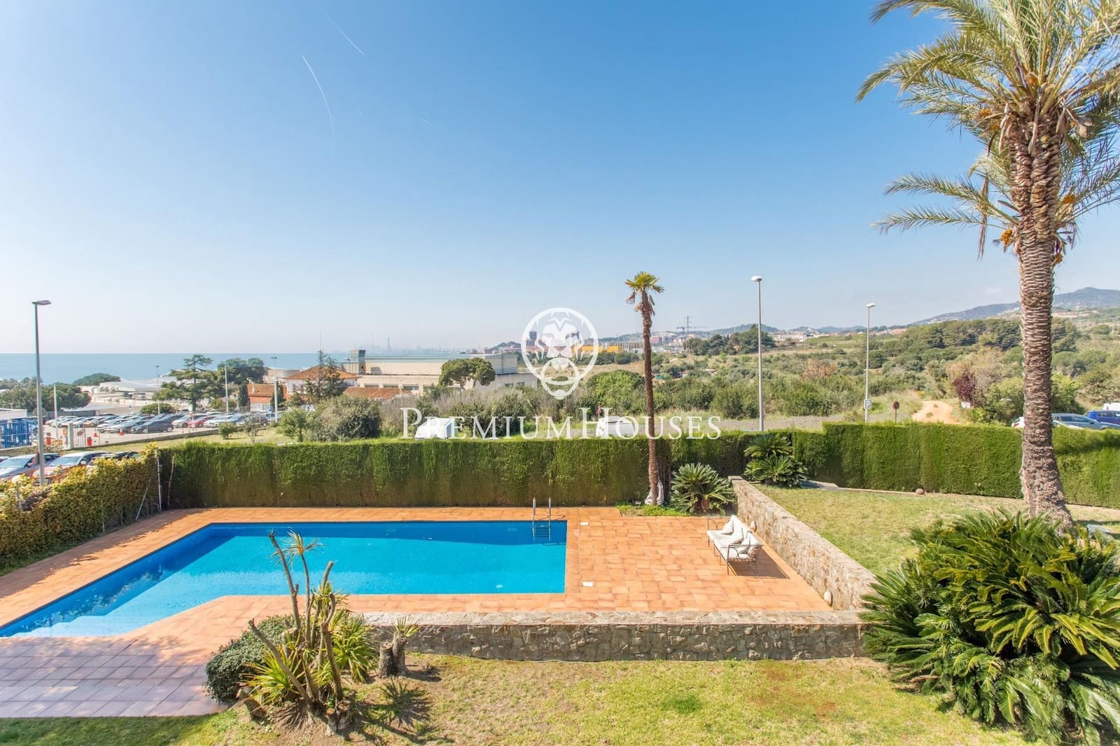 5 quarto Moradia para venda em Alella com piscina garagem - 1 980 000 € (Ref: 9205189)
