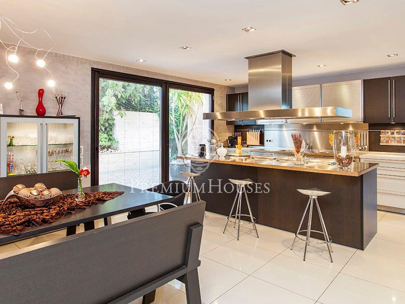 6 slaapkamer Villa te koop in Calella met zwembad garage - € 2.600.000 (Ref: 9205191)