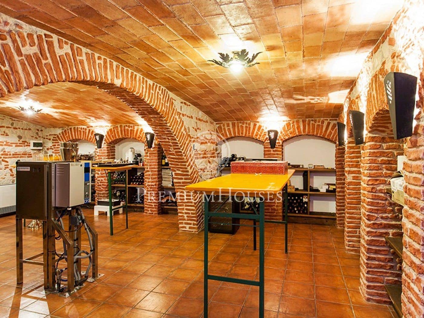 6 slaapkamer Villa te koop in Calella met zwembad garage - € 2.600.000 (Ref: 9205191)