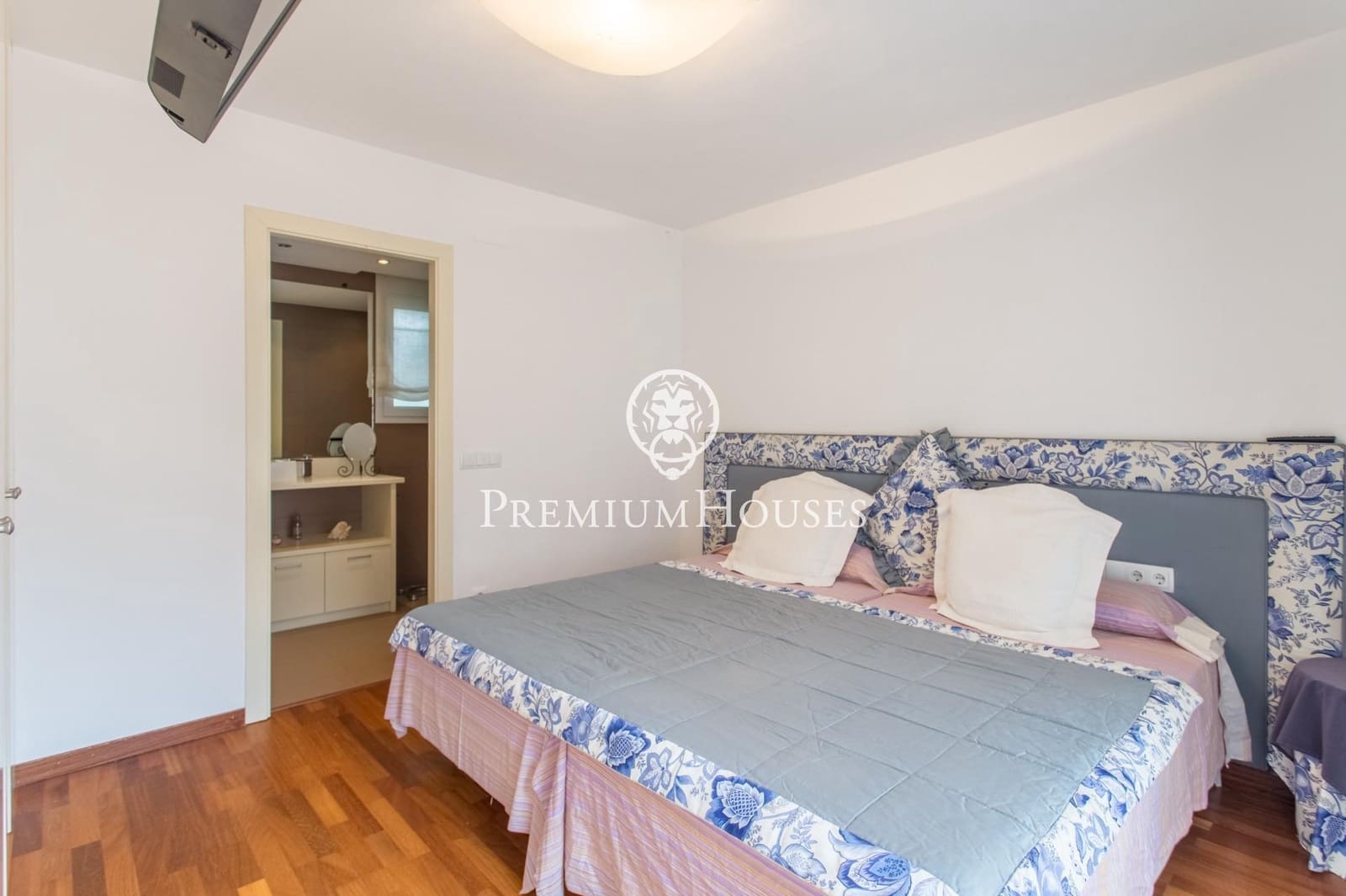 4 sovrum Villa till salu i Vallromanes med pool garage - 780 000 € (Ref: 9205193)