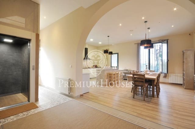 Finca/Casa Rural de 8 habitaciones en Llinars del Vallès en venta con piscina - 1.100.000 € (Ref: 9205194)