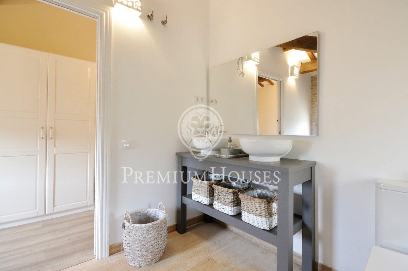 8 sovrum Finca/Hus på landet till salu i Llinars del Valles med pool - 1 100 000 € (Ref: 9205194)