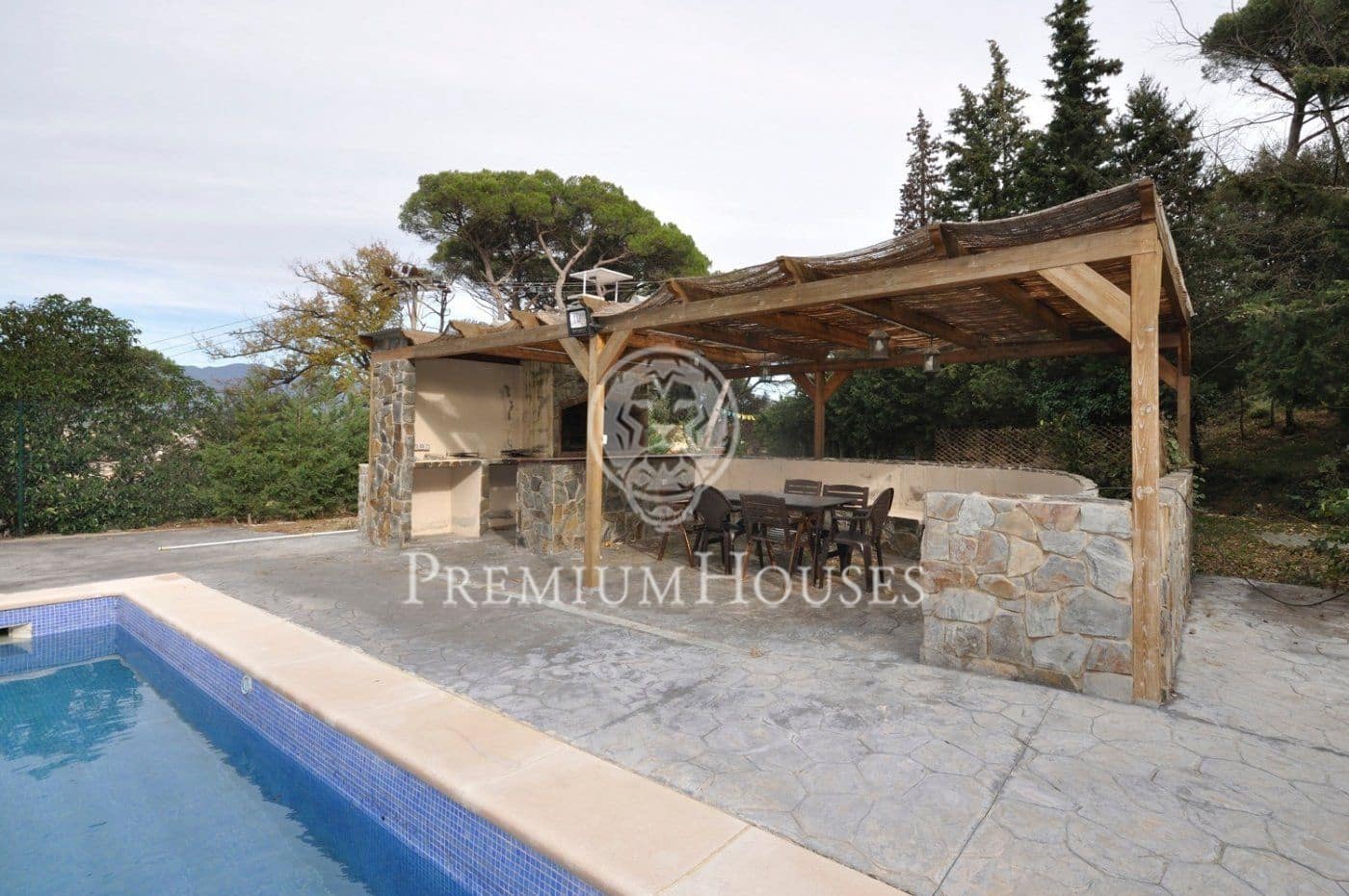 8 sovrum Finca/Hus på landet till salu i Llinars del Valles med pool - 1 100 000 € (Ref: 9205194)