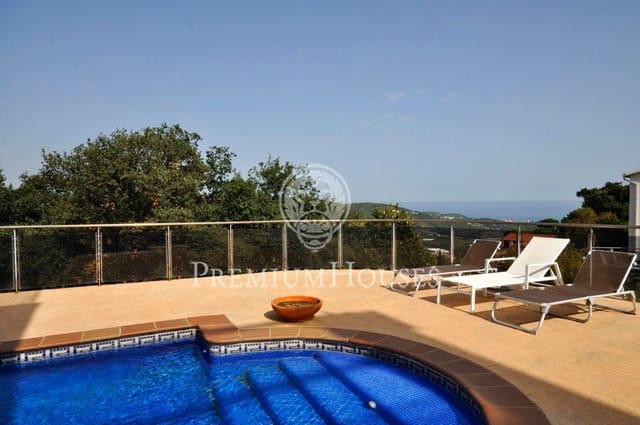 4 slaapkamer Villa te koop in Sant Cebrià de Vallalta met zwembad - € 750.000 (Ref: 9205195)