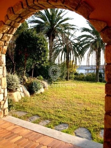 4 slaapkamer Villa te koop in Arenys de Mar met garage - € 840.000 (Ref: 9205202)