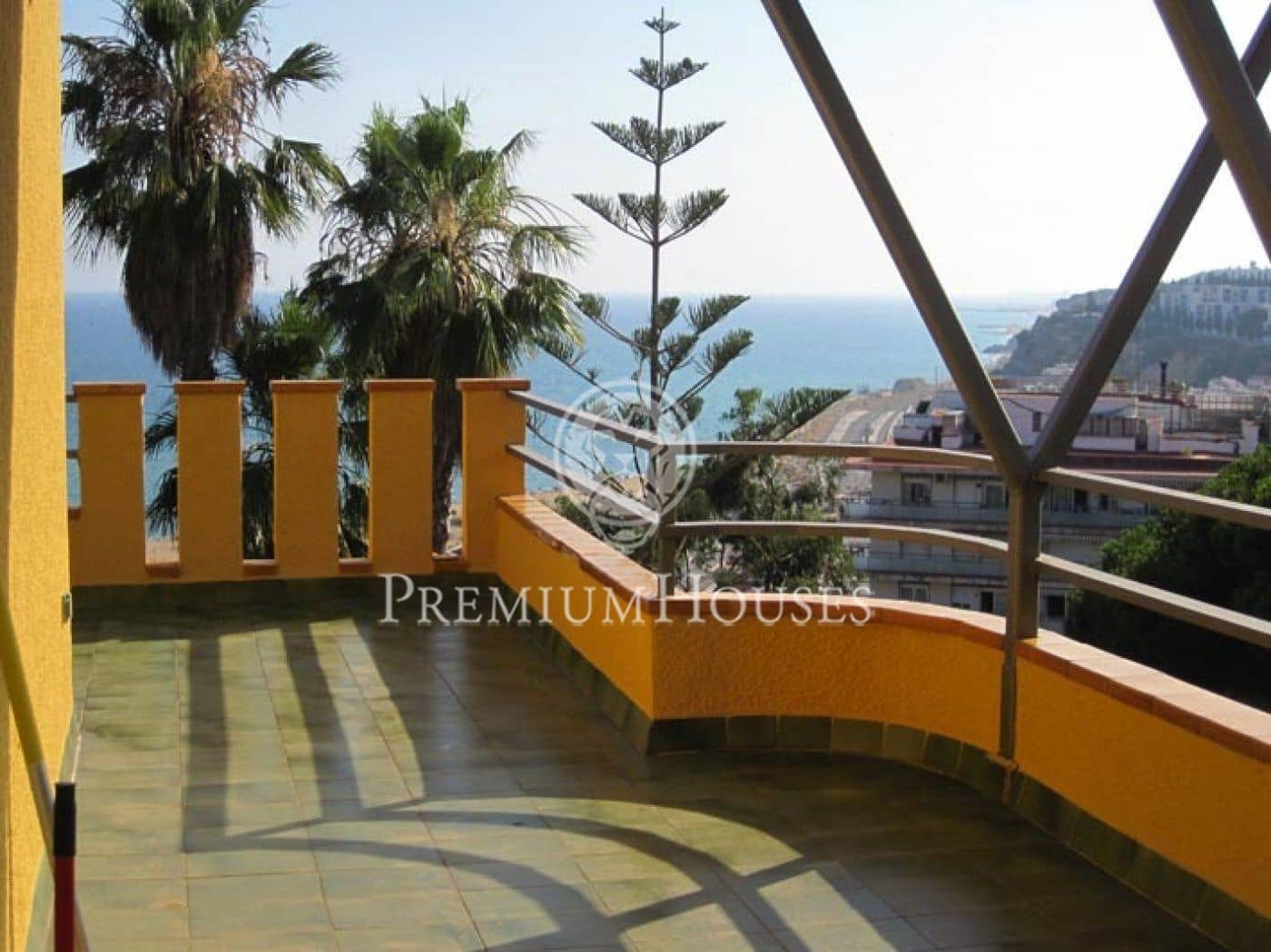 4 slaapkamer Villa te koop in Arenys de Mar met garage - € 840.000 (Ref: 9205202)