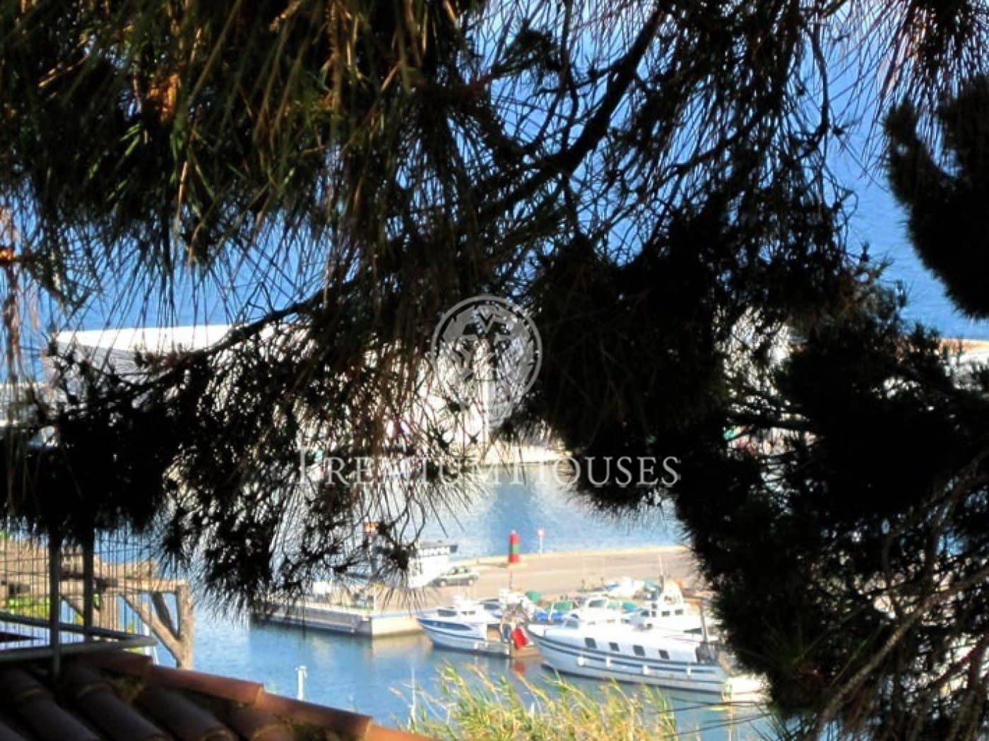 4 slaapkamer Villa te koop in Arenys de Mar met garage - € 840.000 (Ref: 9205202)