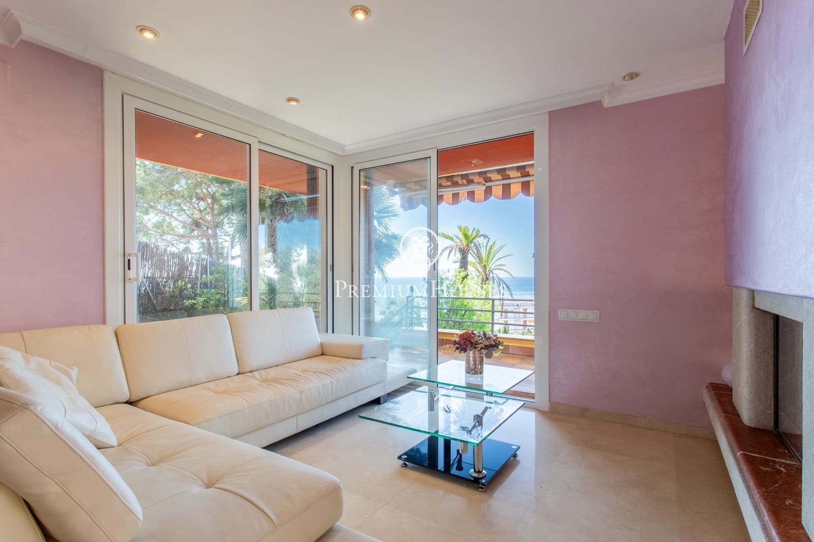 4 makuuhuone Huvila myytävänä paikassa Arenys de Mar mukana 
autotalli - 798 000 € (Ref: 9205202)