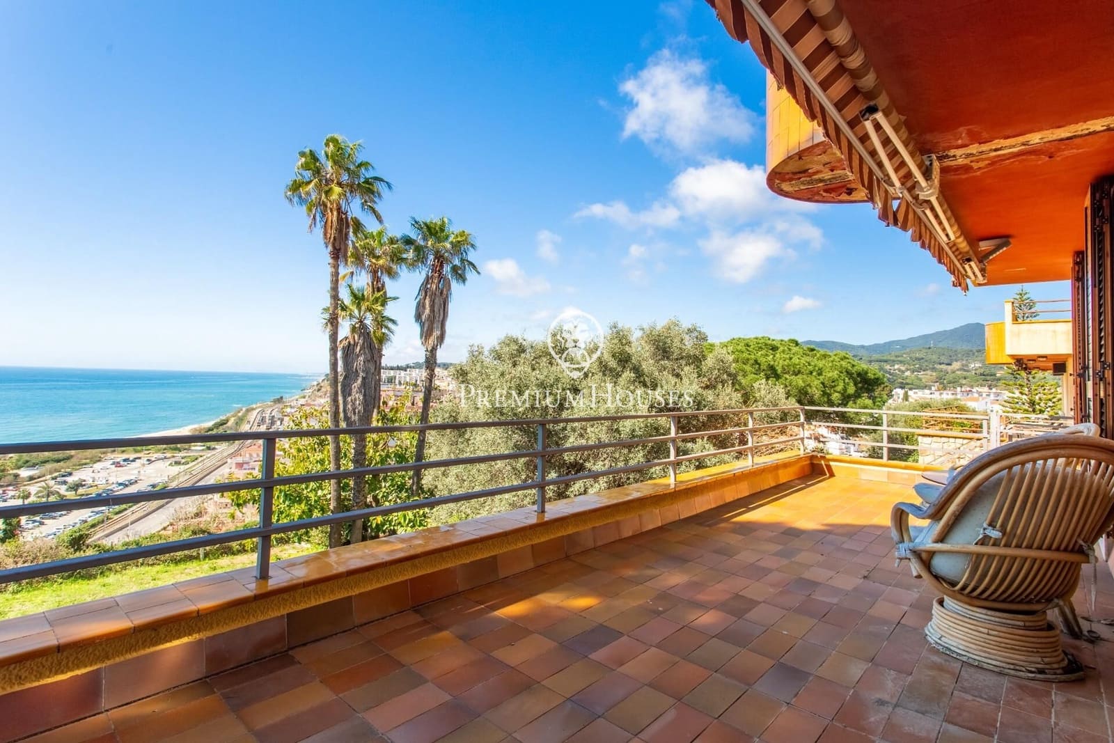 4 makuuhuone Huvila myytävänä paikassa Arenys de Mar mukana 
autotalli - 798 000 € (Ref: 9205202)