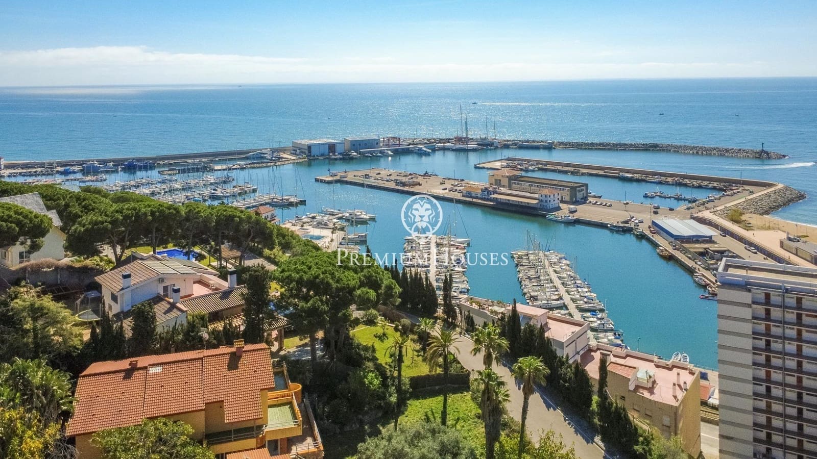 4 makuuhuone Huvila myytävänä paikassa Arenys de Mar mukana 
autotalli - 798 000 € (Ref: 9205202)