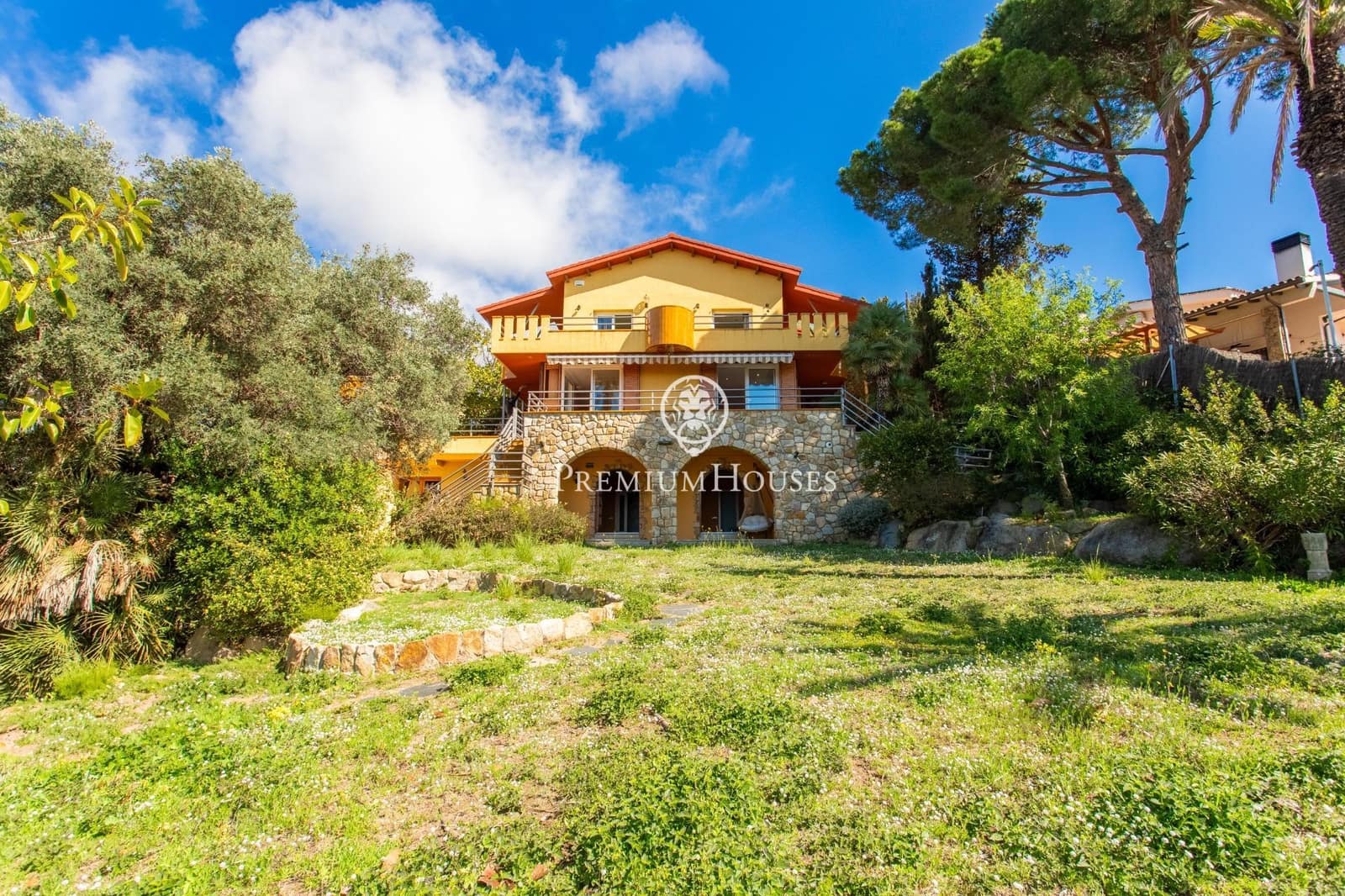 4 makuuhuone Huvila myytävänä paikassa Arenys de Mar mukana 
autotalli - 798 000 € (Ref: 9205202)