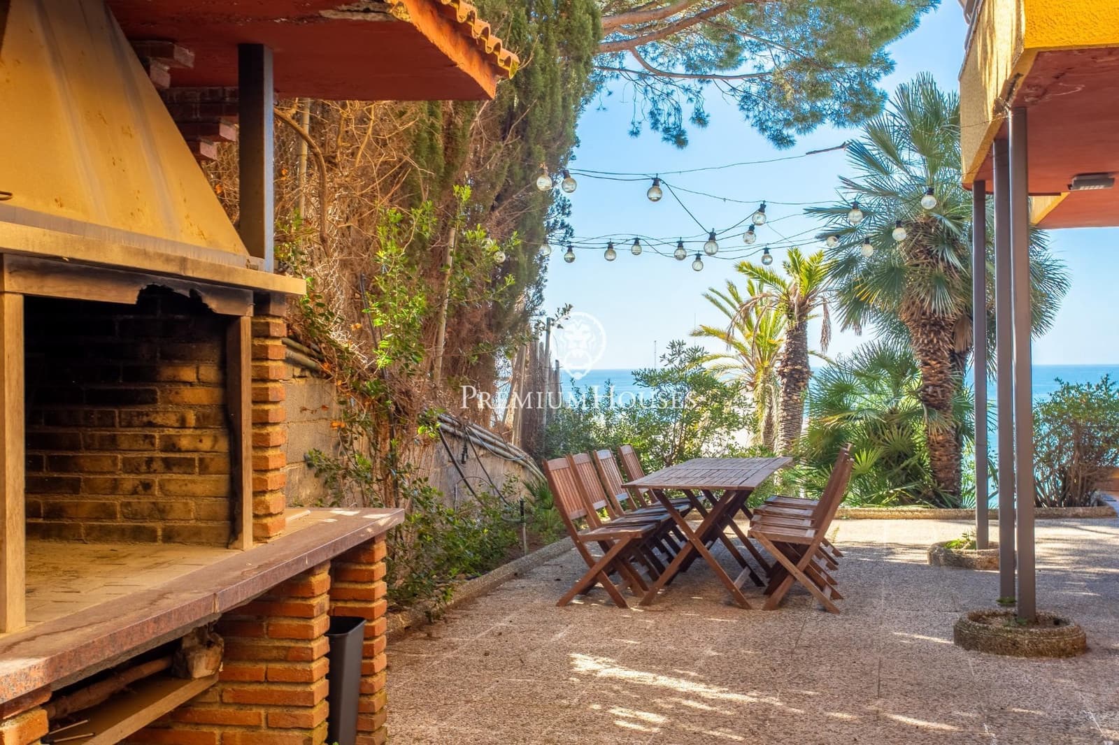 4 makuuhuone Huvila myytävänä paikassa Arenys de Mar mukana 
autotalli - 798 000 € (Ref: 9205202)