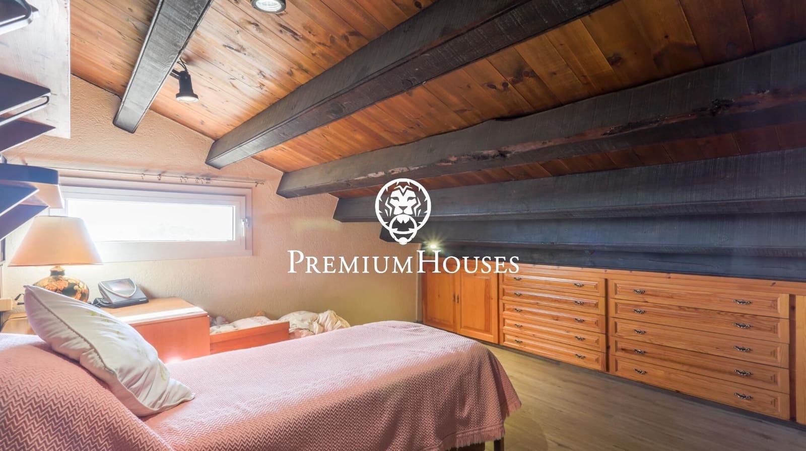 6 slaapkamer Finca/Landhuis te koop in Mataro met garage - € 1.390.000 (Ref: 9205210)