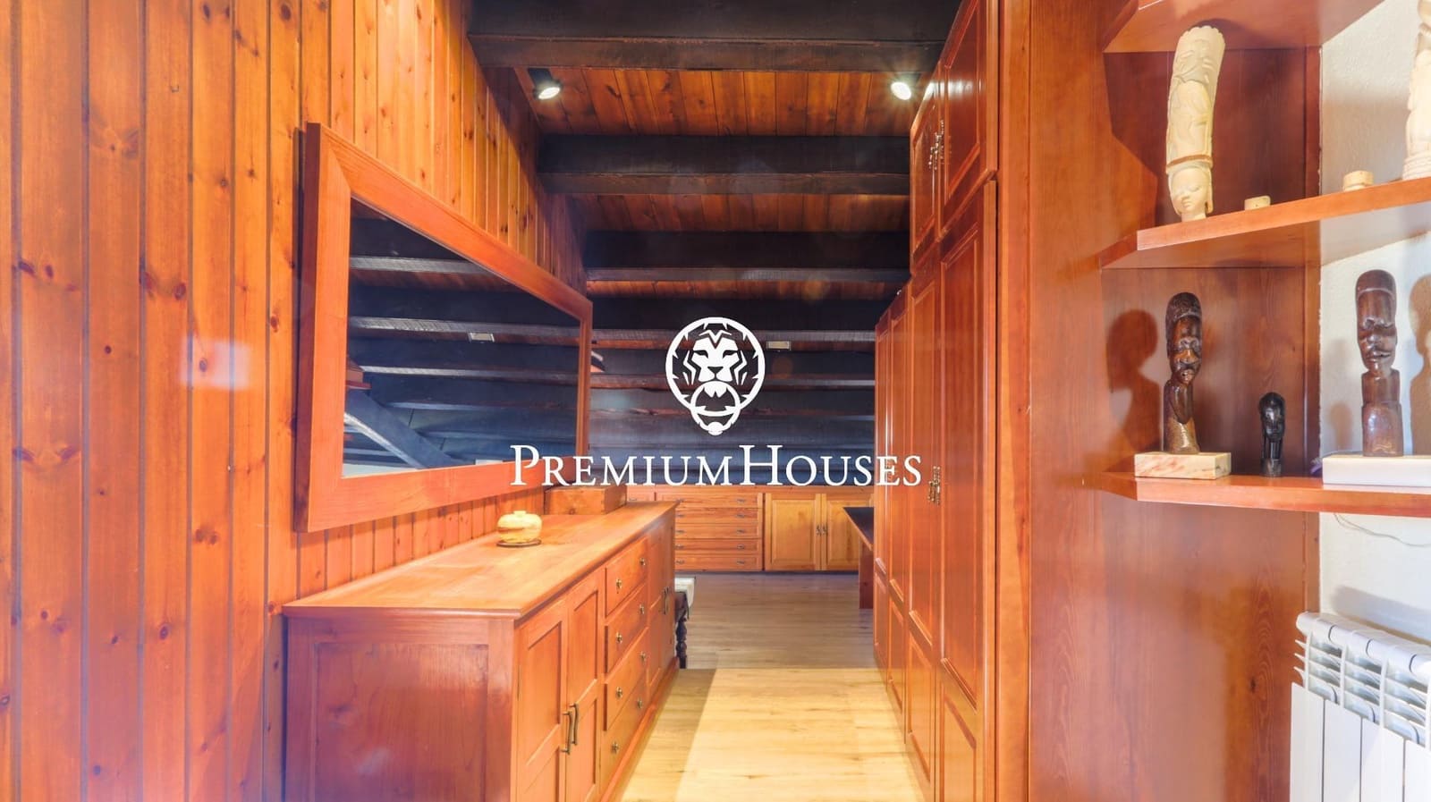 6 slaapkamer Finca/Landhuis te koop in Mataro met garage - € 1.390.000 (Ref: 9205210)