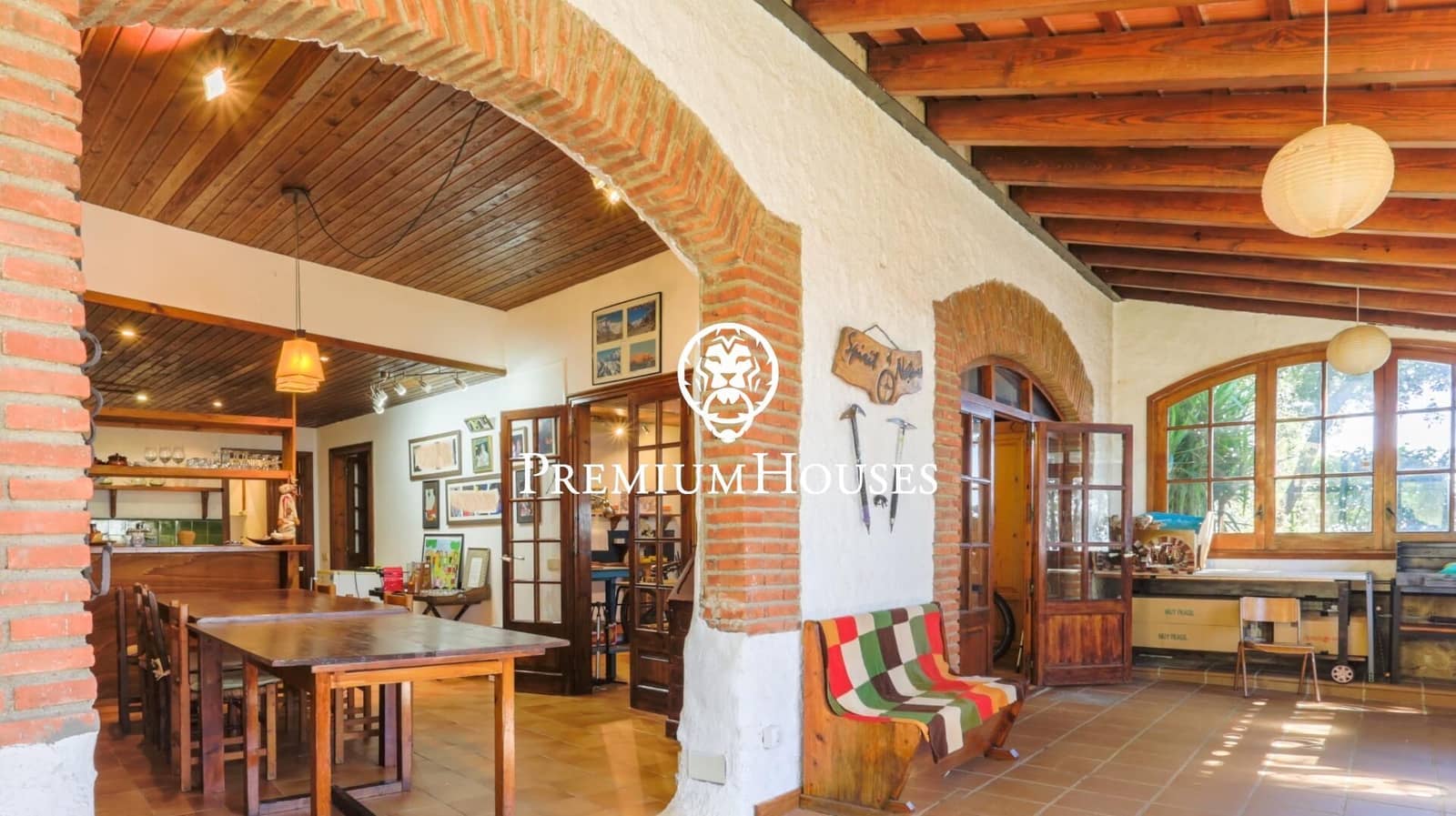 6 slaapkamer Finca/Landhuis te koop in Mataro met garage - € 1.390.000 (Ref: 9205210)