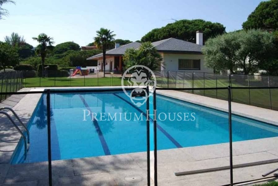 5 chambre Villa/Maison à vendre à Sant Andreu de Llavaneres avec piscine - 1 550 000 € (Ref: 9205211)