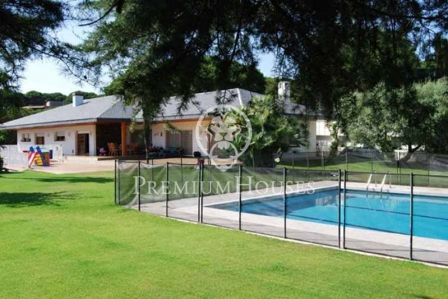 5 chambre Villa/Maison à vendre à Sant Andreu de Llavaneres avec piscine - 1 550 000 € (Ref: 9205211)