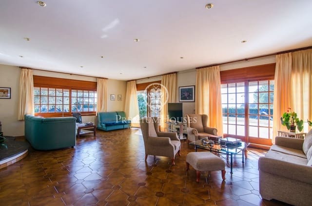 5 chambre Villa/Maison à vendre à Sant Andreu de Llavaneres avec piscine - 1 550 000 € (Ref: 9205211)