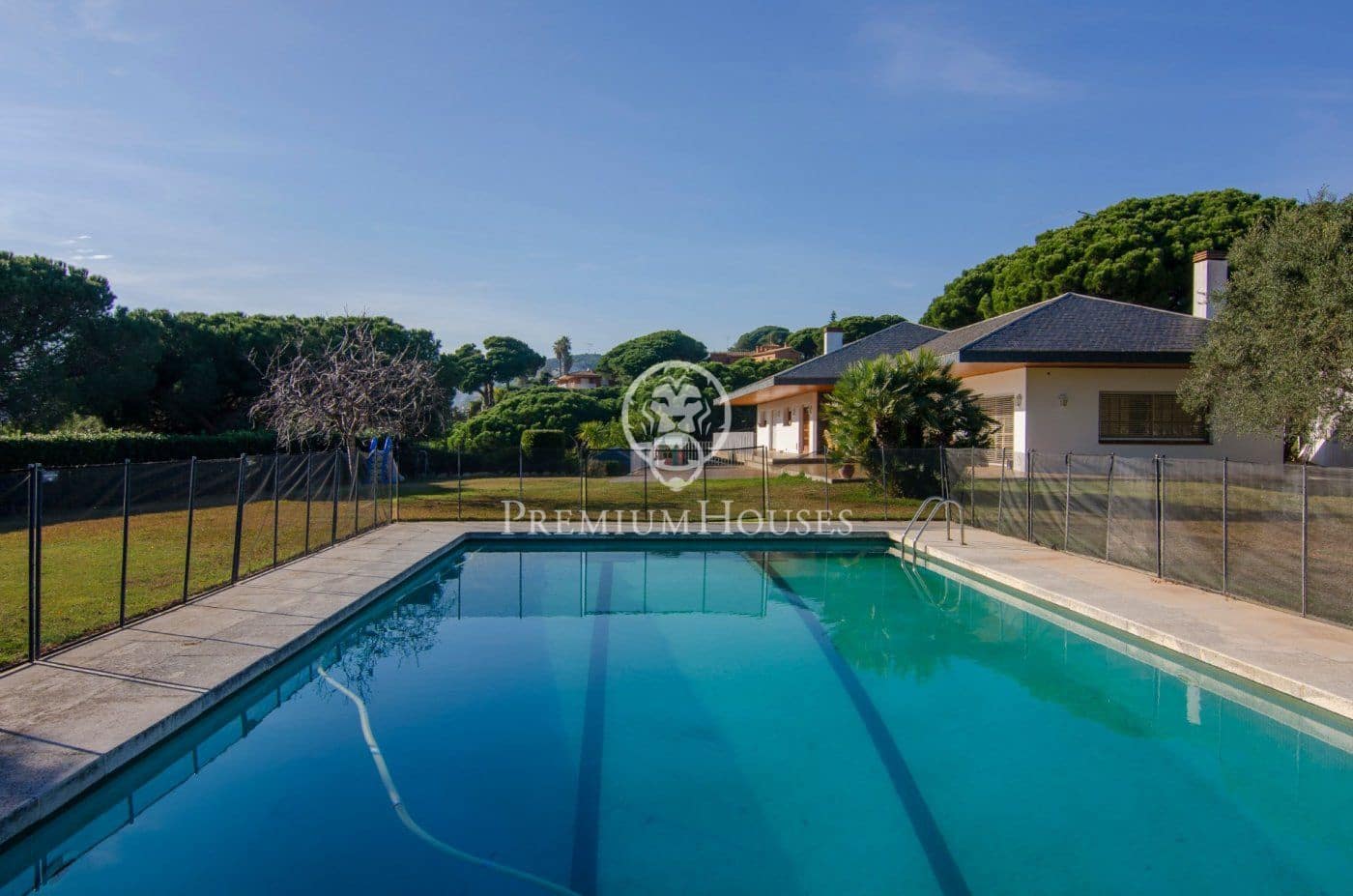 5 chambre Villa/Maison à vendre à Sant Andreu de Llavaneres avec piscine - 1 550 000 € (Ref: 9205211)