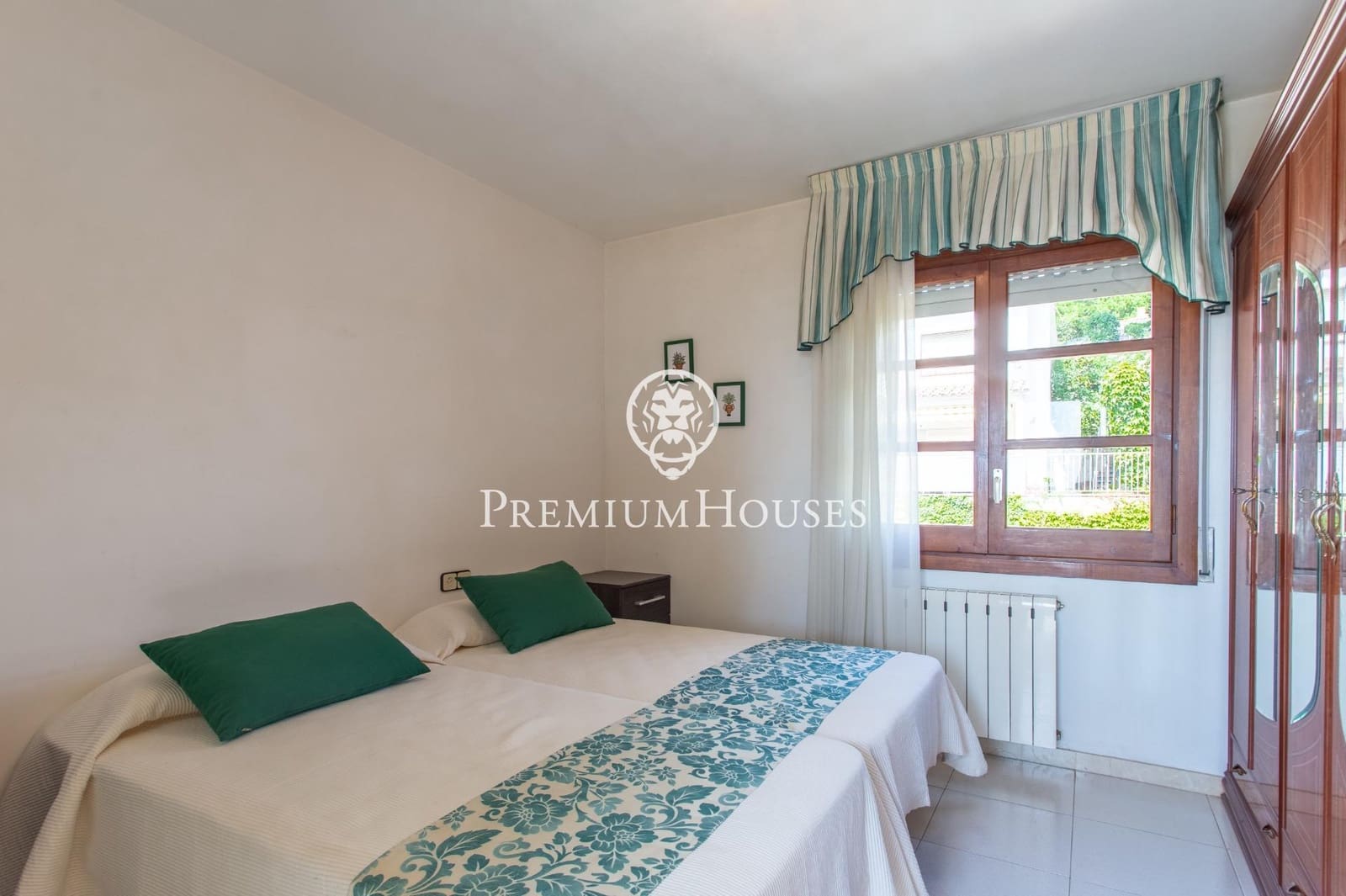 7 slaapkamer Huis te koop in Sant Andreu de Llavaneres met garage - € 870.000 (Ref: 9215022)