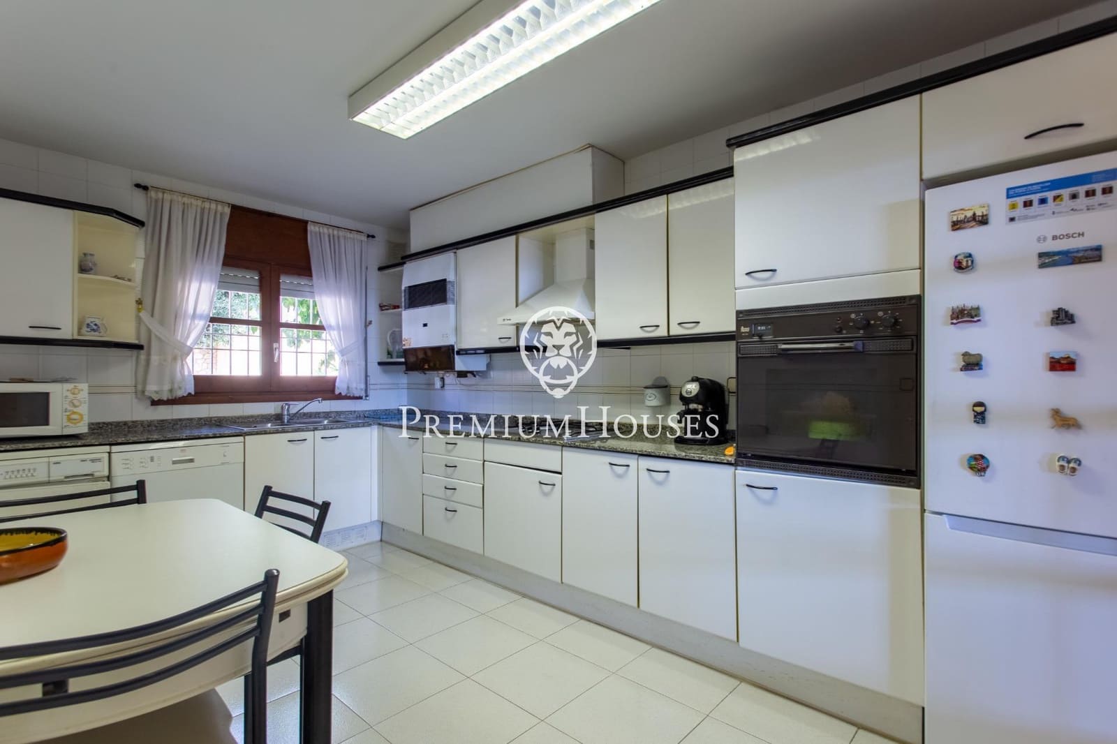 7 slaapkamer Huis te koop in Sant Andreu de Llavaneres met garage - € 870.000 (Ref: 9215022)