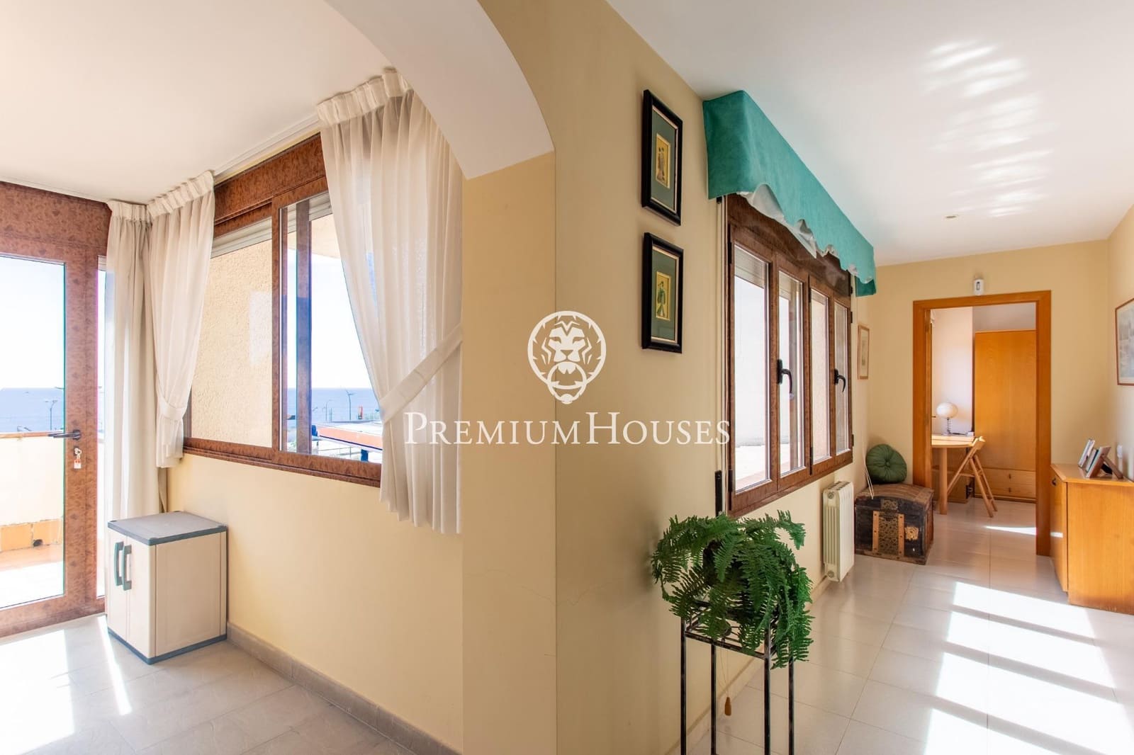 7 slaapkamer Huis te koop in Sant Andreu de Llavaneres met garage - € 870.000 (Ref: 9215022)