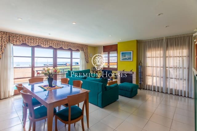 7 soverom Hus til salgs i Sant Andreu de Llavaneres med garasje - € 870 000 (Ref: 9215022)