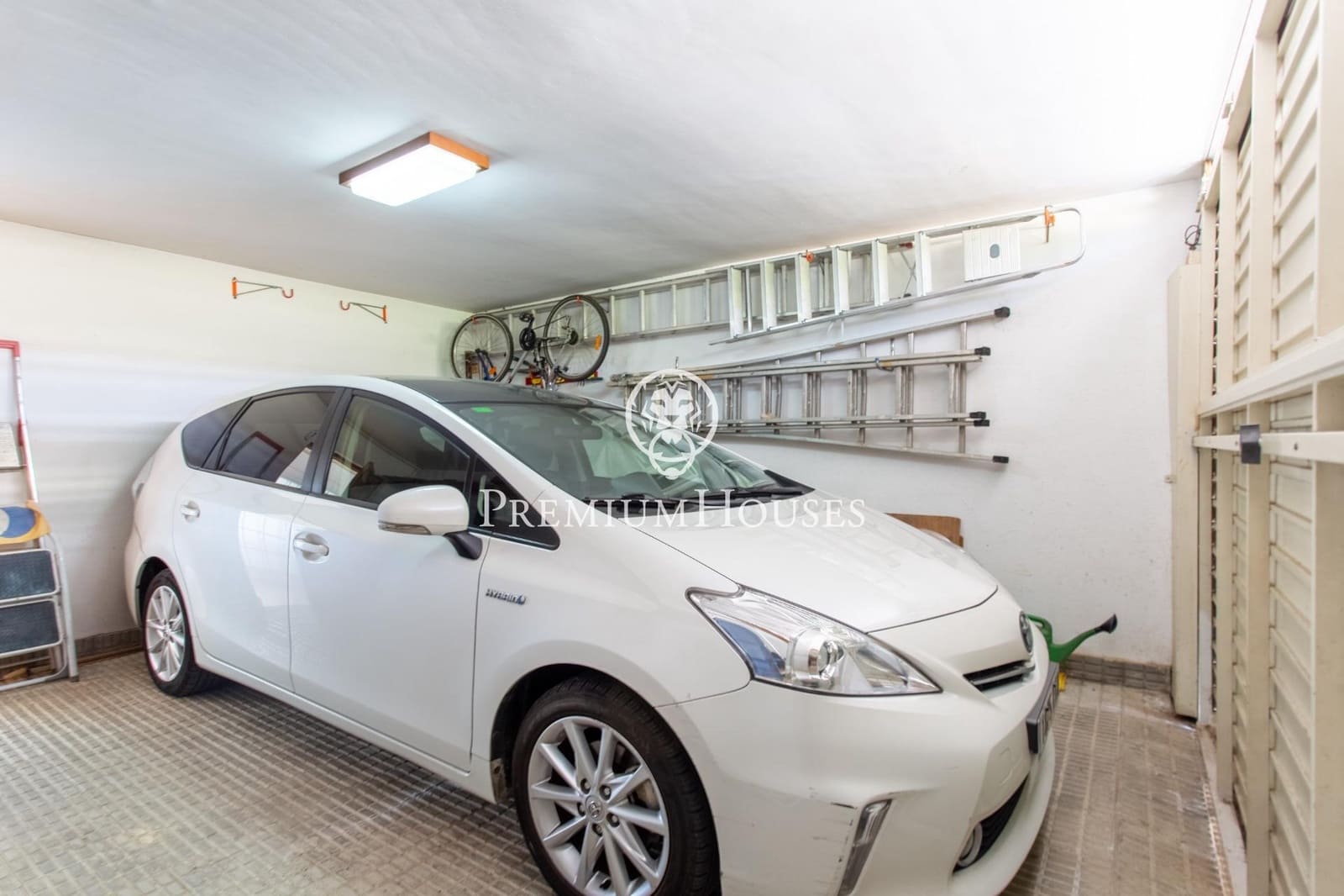 7 slaapkamer Huis te koop in Sant Andreu de Llavaneres met garage - € 870.000 (Ref: 9215022)