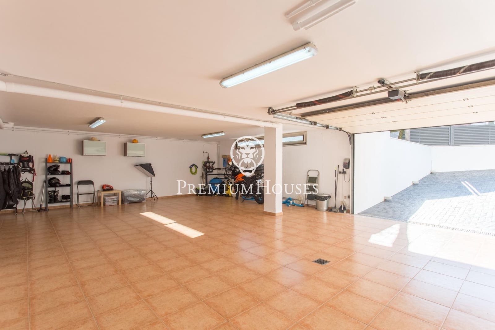 3 Zimmer Reihenhaus zu verkaufen in Vilassar de Dalt mit Pool Garage - 895.000 € (Ref: 9228480)