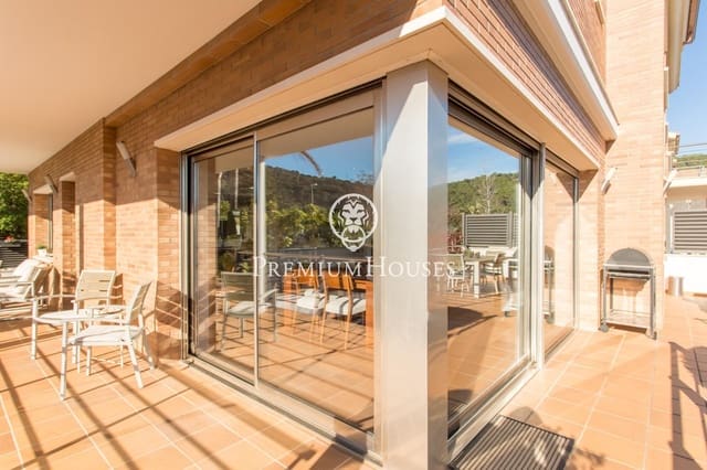 3 Zimmer Reihenhaus zu verkaufen in Vilassar de Dalt mit Pool Garage - 895.000 € (Ref: 9228480)