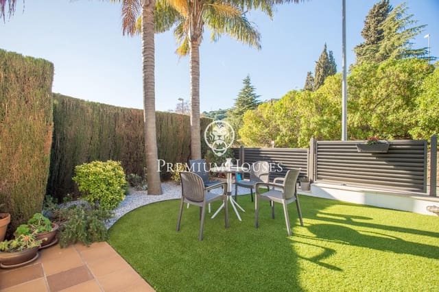 3 Zimmer Reihenhaus zu verkaufen in Vilassar de Dalt mit Pool Garage - 895.000 € (Ref: 9228480)