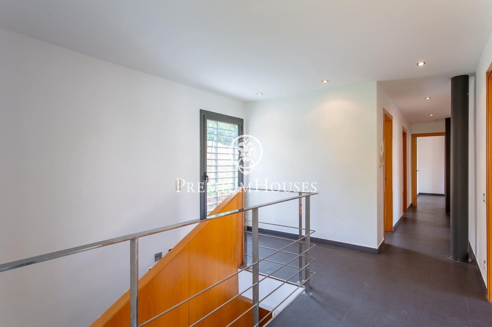 4 soveværelse Rækkehus til salg i Alella med swimmingpool - € 999.000 (Ref: 9240392)