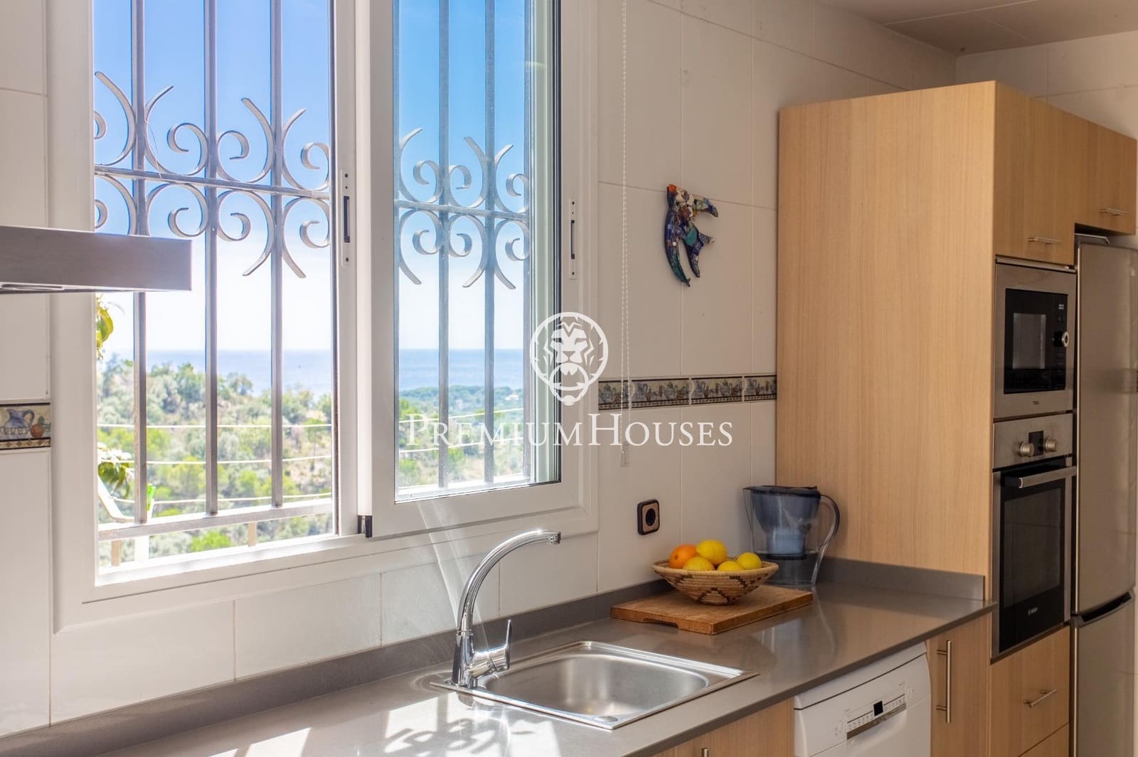 5 soverom Villa til salgs i Sant Pol de Mar med svømmebasseng garasje - € 770 000 (Ref: 9240393)