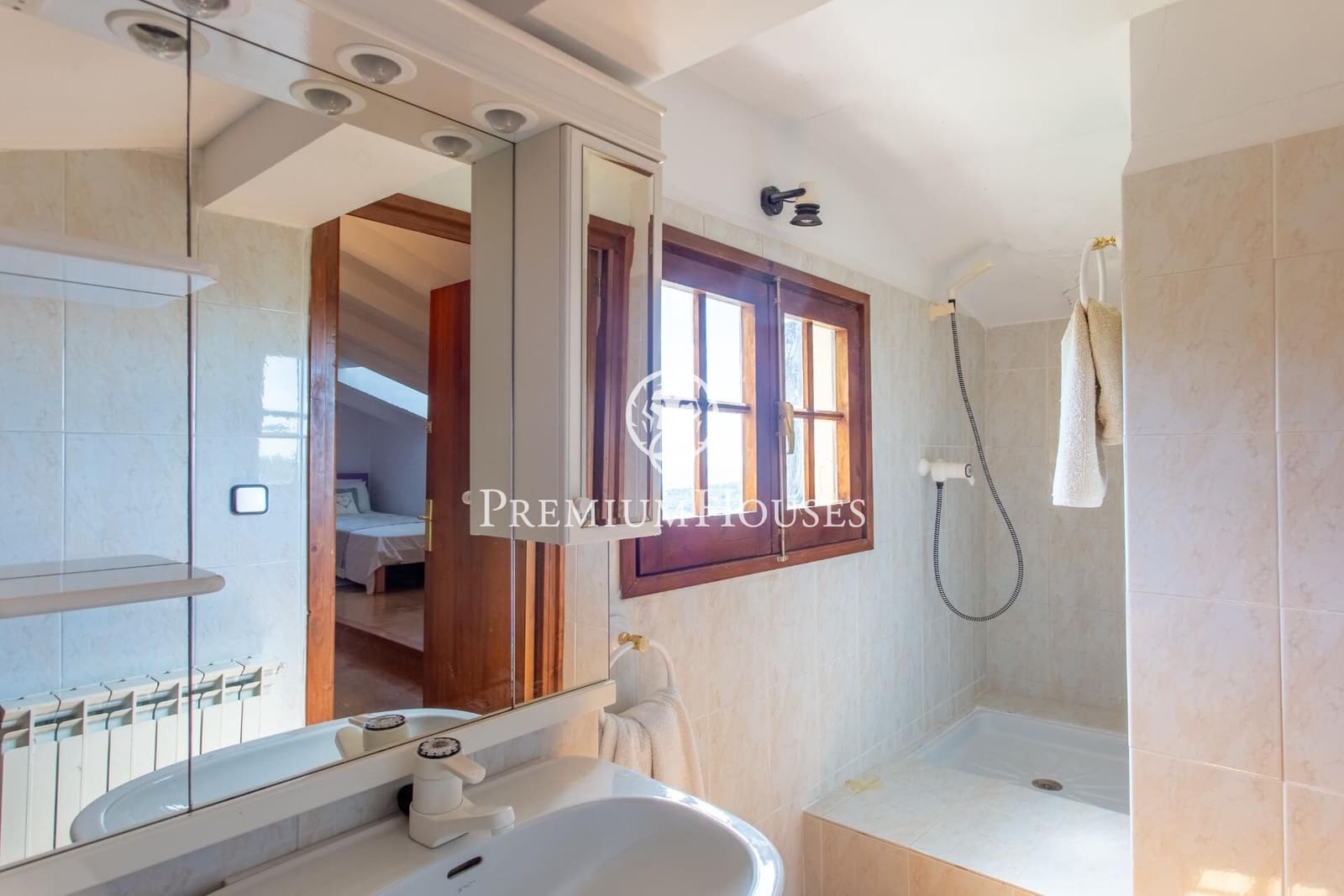 5 soverom Villa til salgs i Sant Pol de Mar med svømmebasseng garasje - € 770 000 (Ref: 9240393)