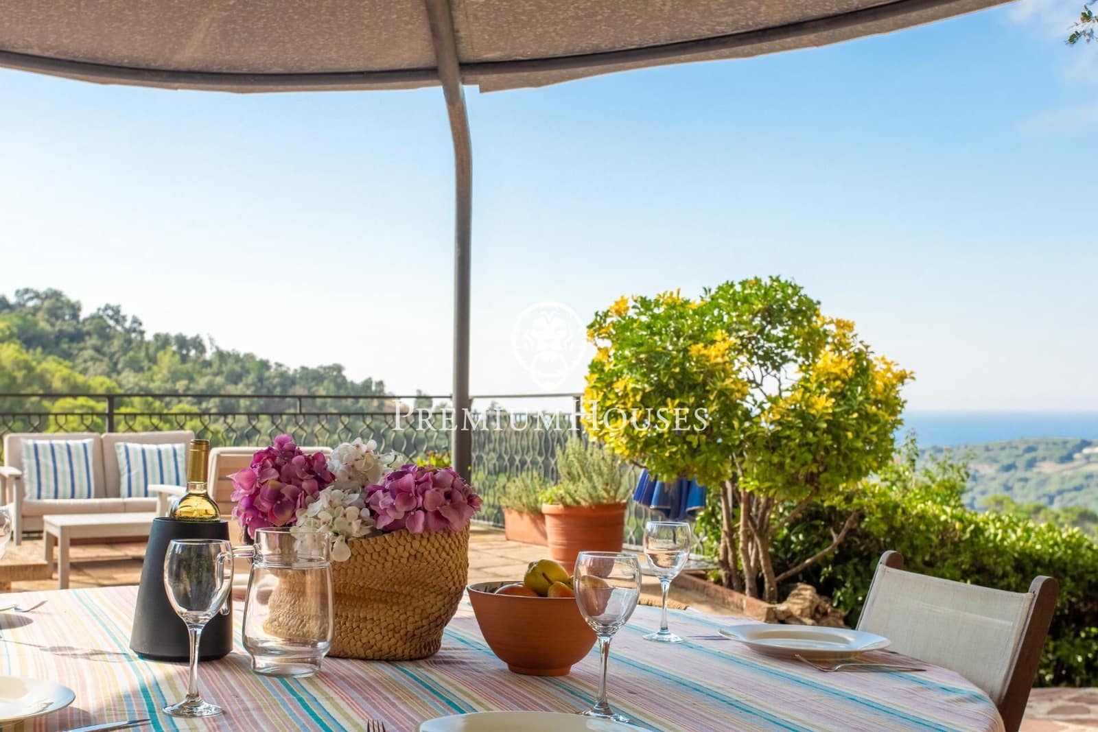 5 soverom Villa til salgs i Sant Pol de Mar med svømmebasseng garasje - € 770 000 (Ref: 9240393)